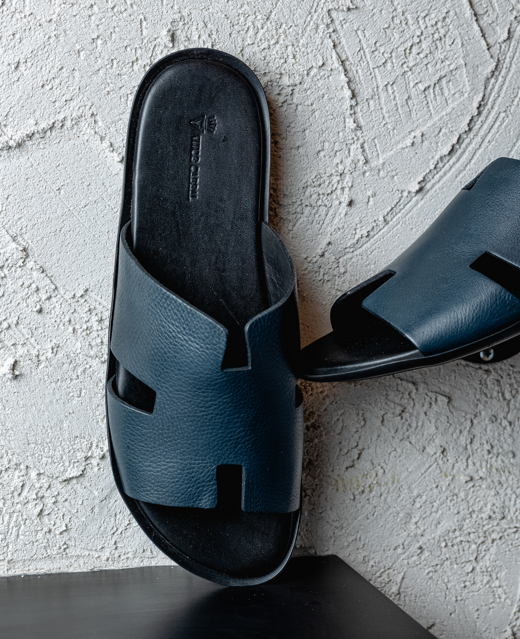 Sandália "H"eit Azul Marinho