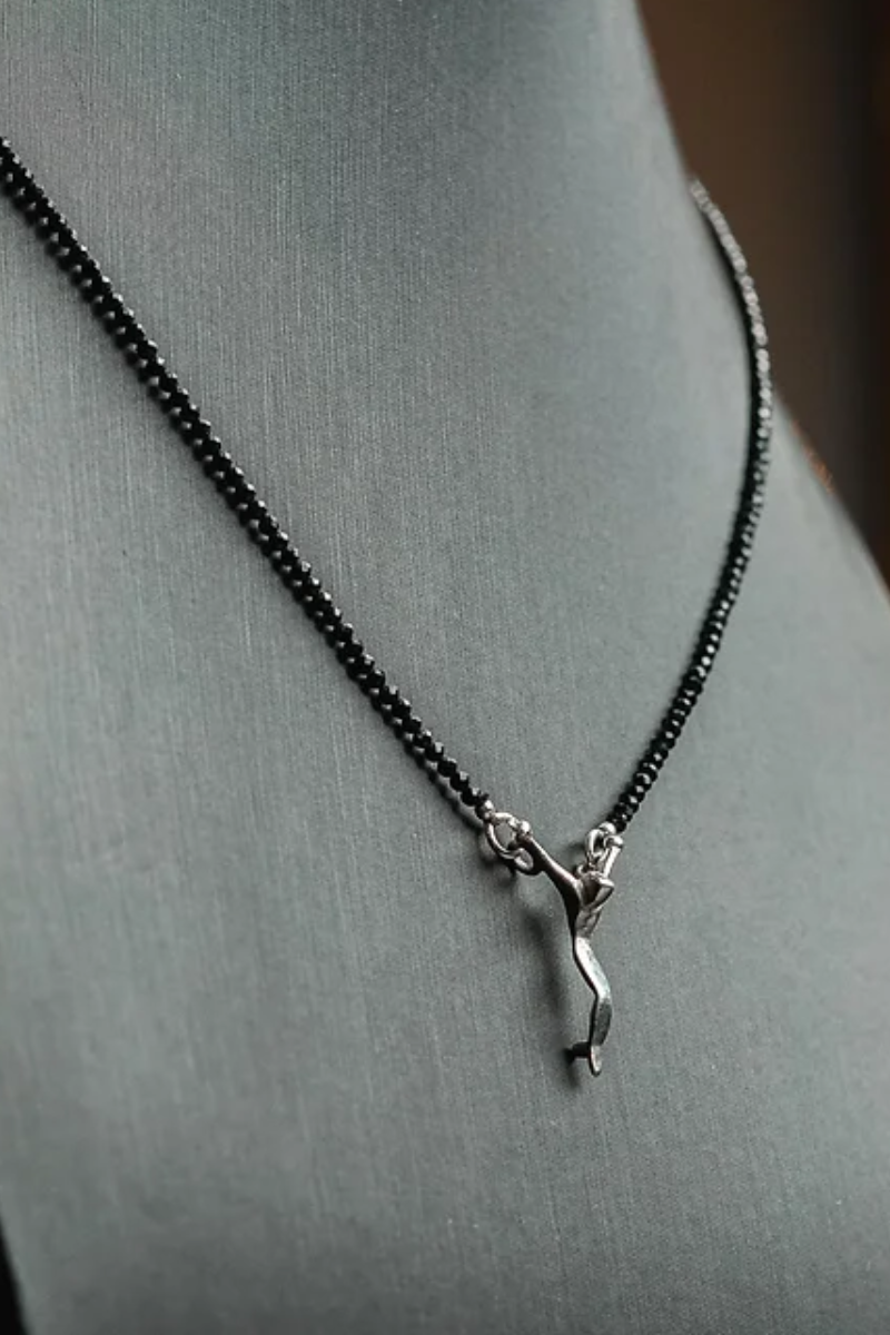 Cristo mini em espinélio