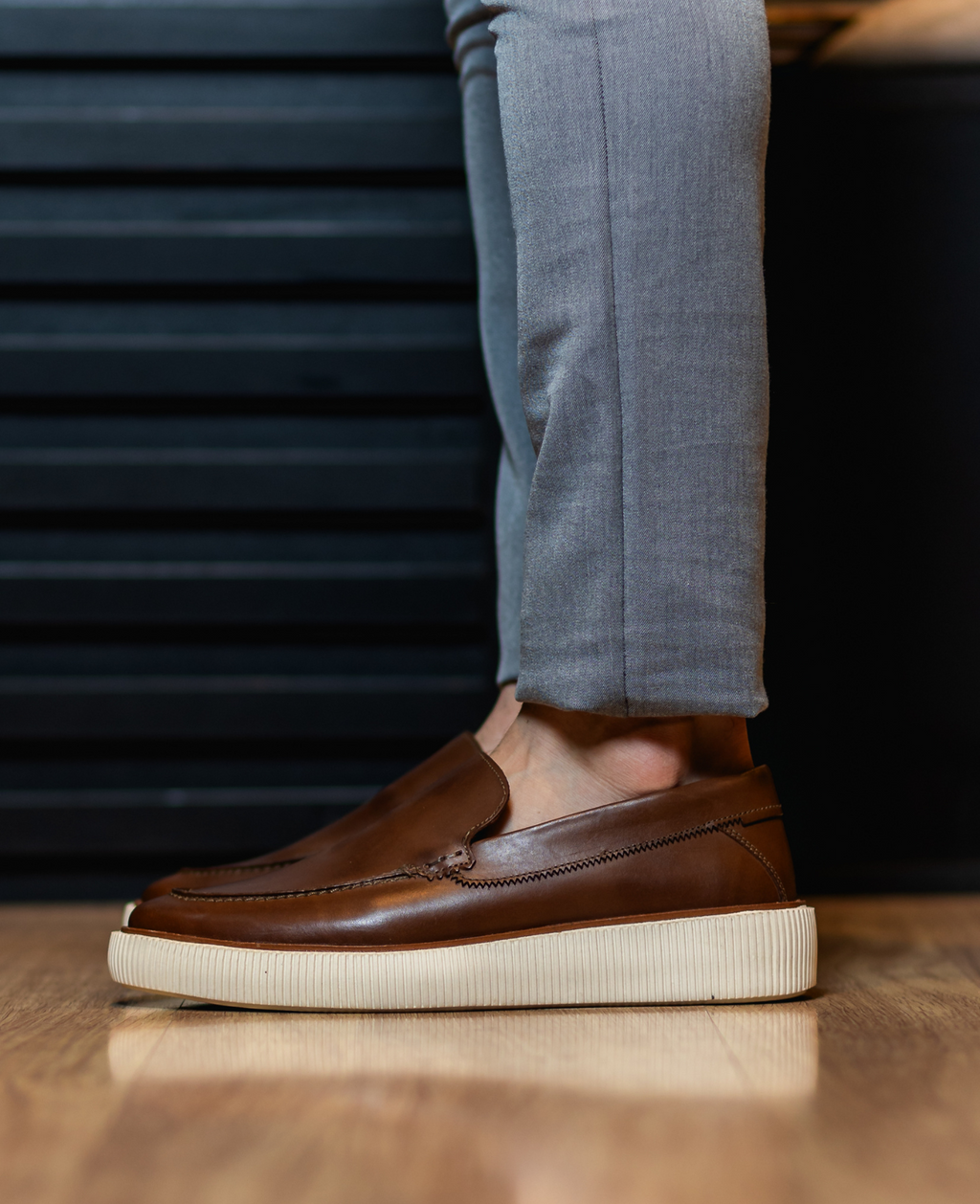 Slip On Cona Conhaque