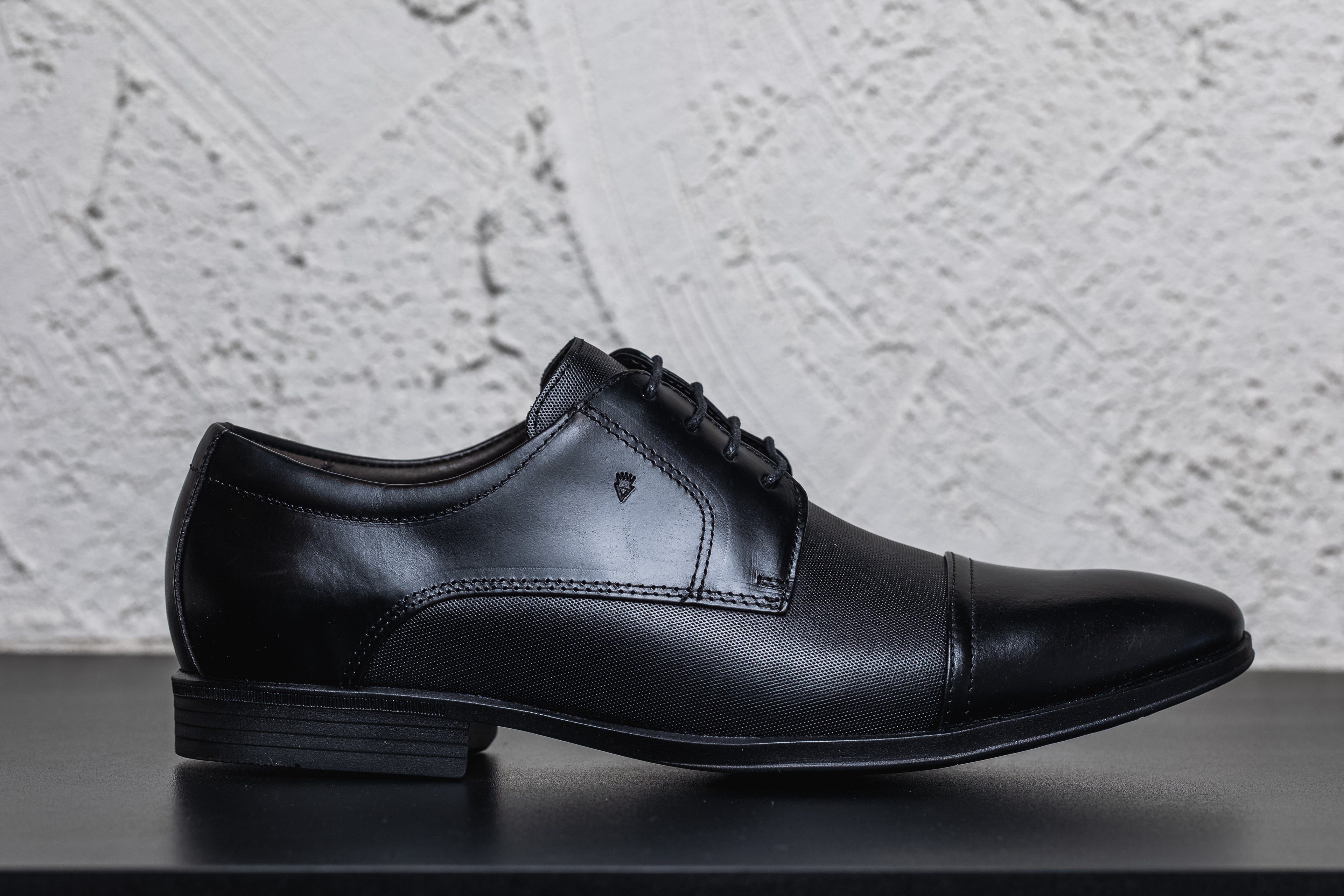 Derby Cagliari Preto