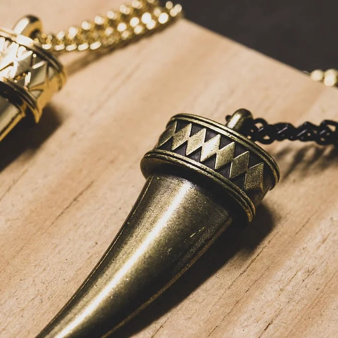 COLAR DENTE DE SABRE